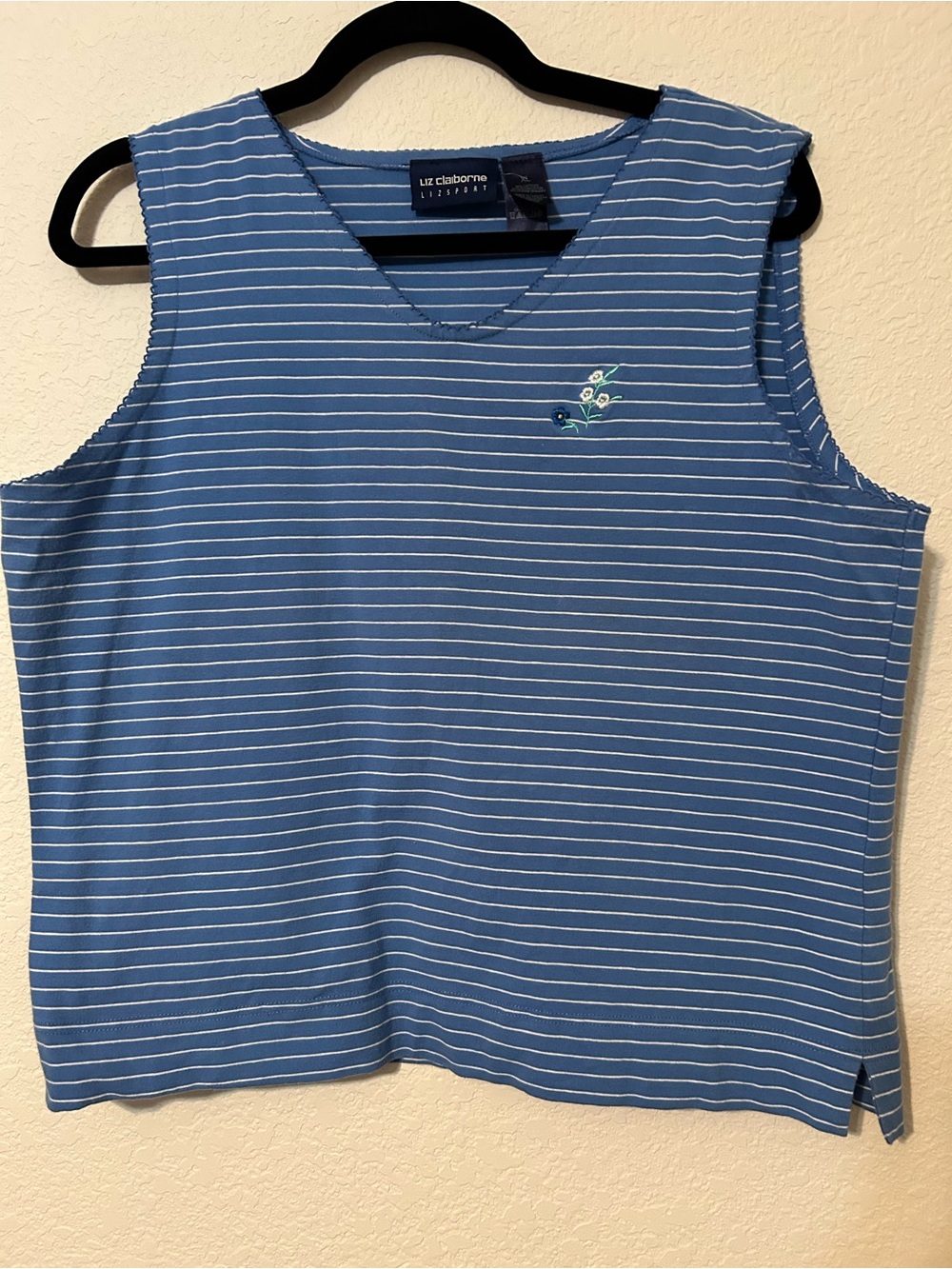 Liz Claiborne Vintage Blue and White Striped V-Neck Tank, Preloved Size XL
